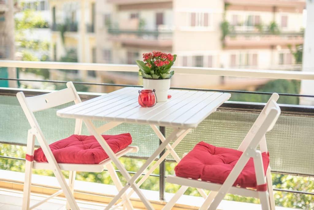 New! Bright & Remodeled 1Bed Apt 2Min Walk To Acropolis Athena Bagian luar foto